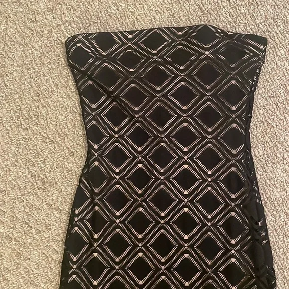 Black Guess dress - Picture 3 of 5